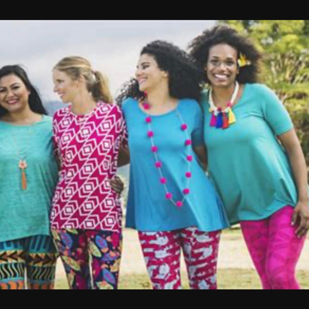 LulaRoe Oversized Top